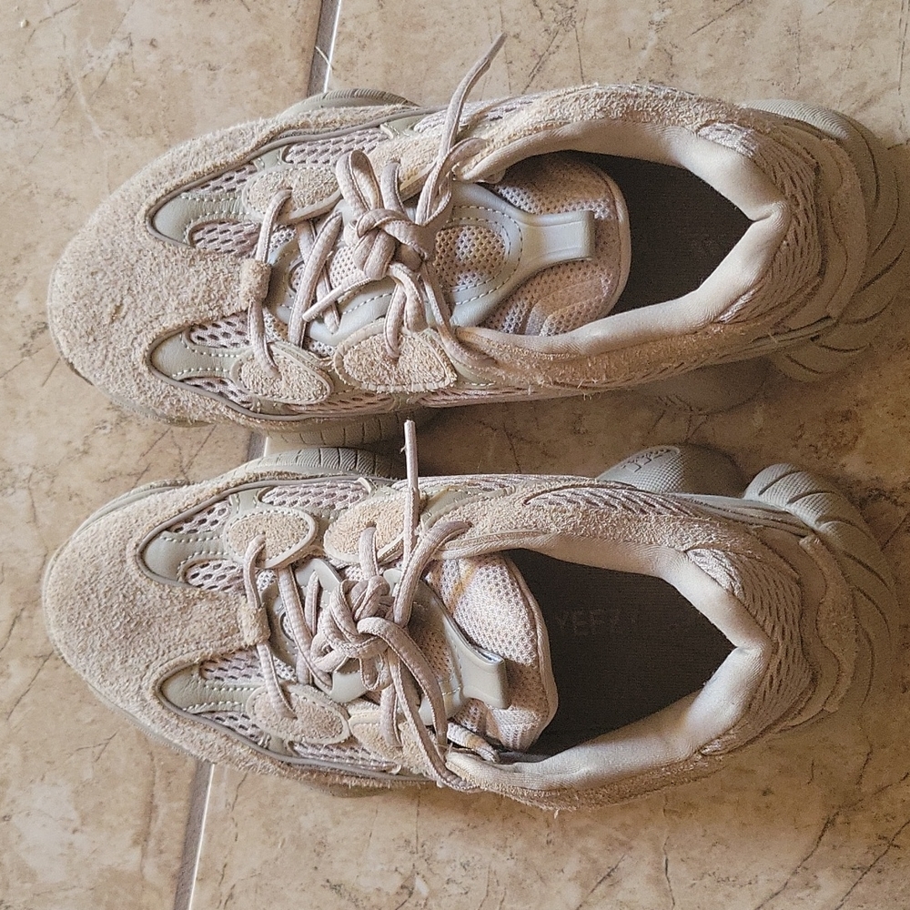 YEEZY 500